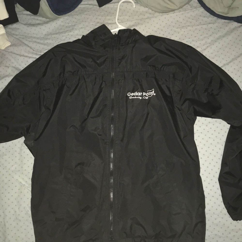 Black Cedar Point zip up